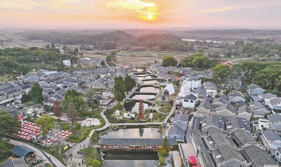 吉安：古村迎客来